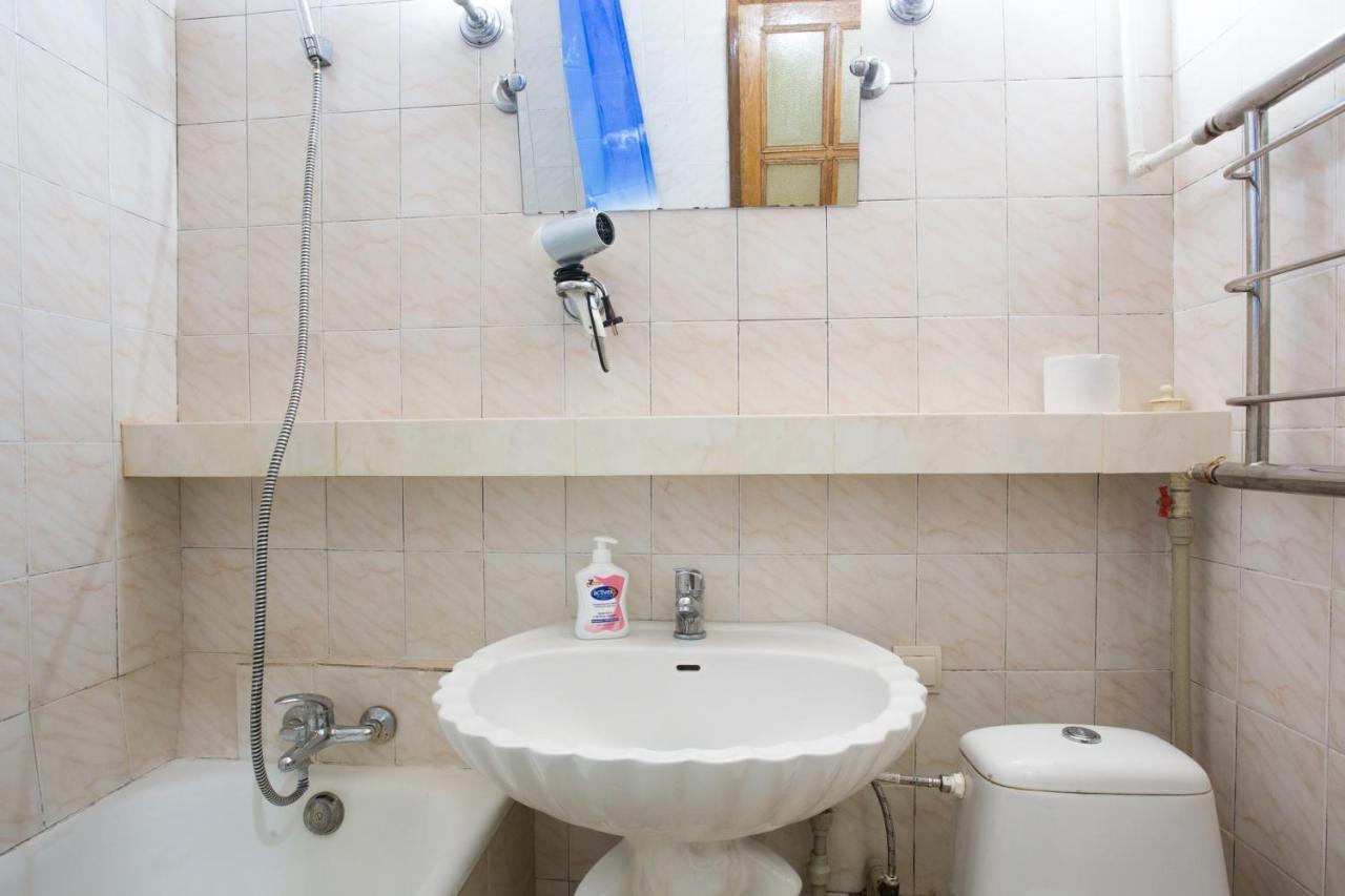Kosmicheskaya Street Area Apartment Kharkiv Exterior photo