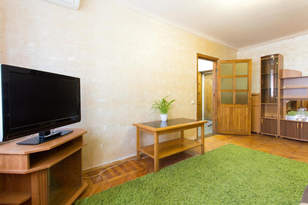Kosmicheskaya Street Area Apartment Kharkiv Exterior photo