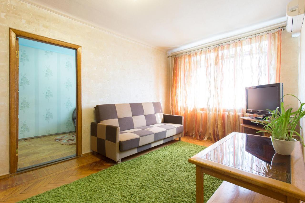 Kosmicheskaya Street Area Apartment Kharkiv Exterior photo