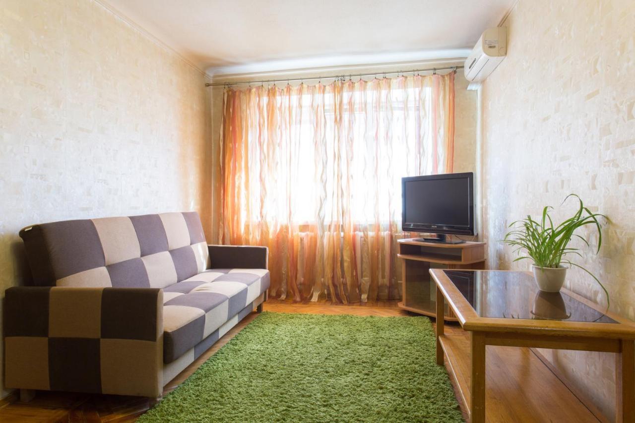 Kosmicheskaya Street Area Apartment Kharkiv Exterior photo