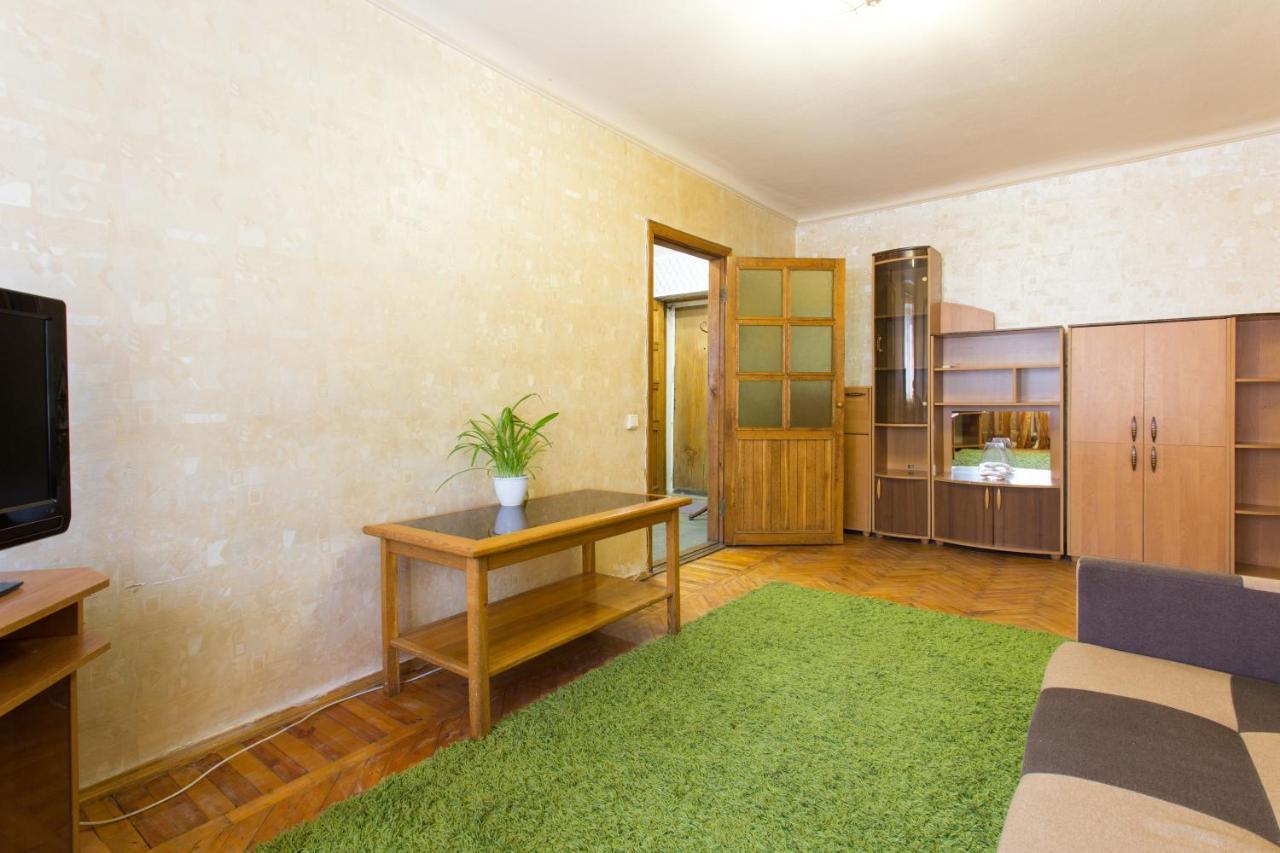Kosmicheskaya Street Area Apartment Kharkiv Exterior photo